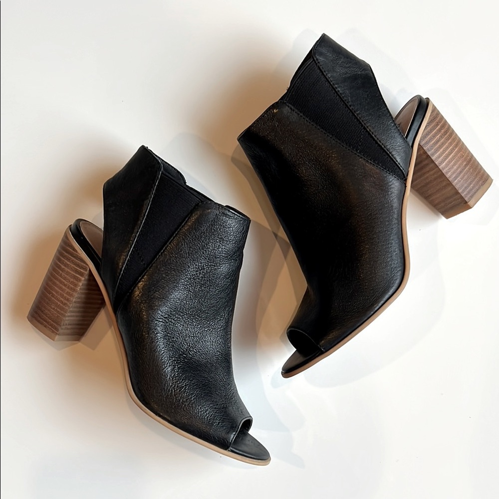 Steve Madden Soft Leather Lined Black Peep-Toe Sling Back Ankle Sandals bootie